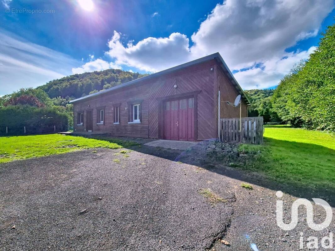 Photo 1 - Maison à SAINT-PIERRE-COLAMINE