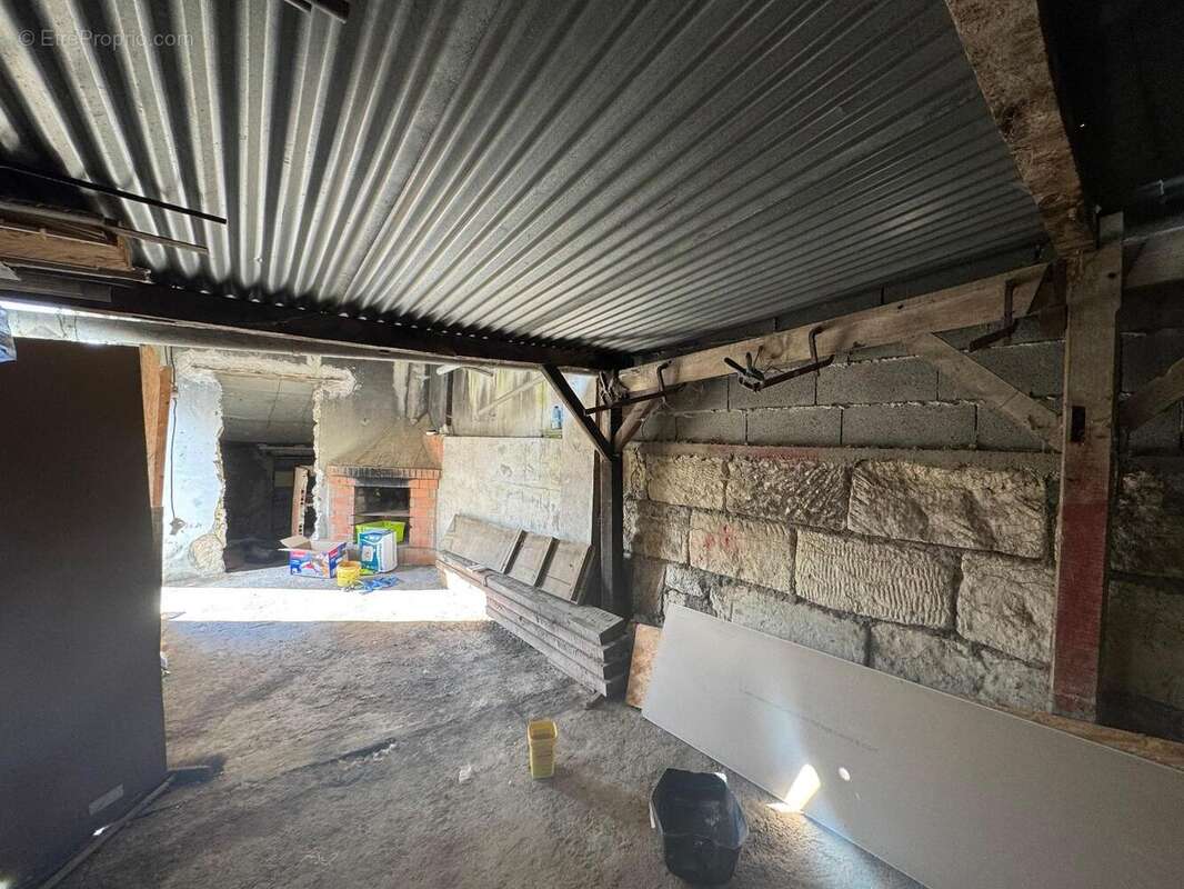   - Maison à ARGENTON-L&#039;EGLISE