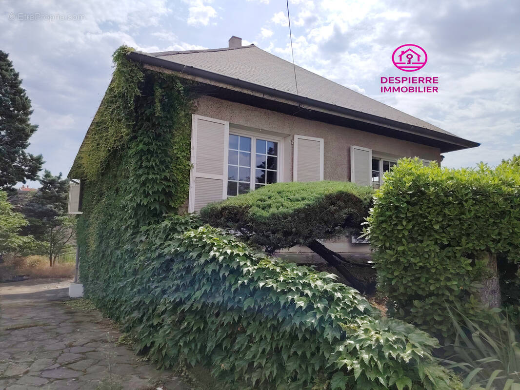 Maison à ROUSSILLON