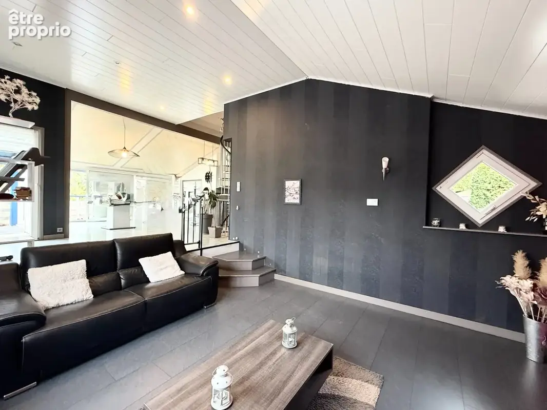 Maison 5 pièces 140 m² à vendre à Villers-Le-Lac (25130) - photo 6