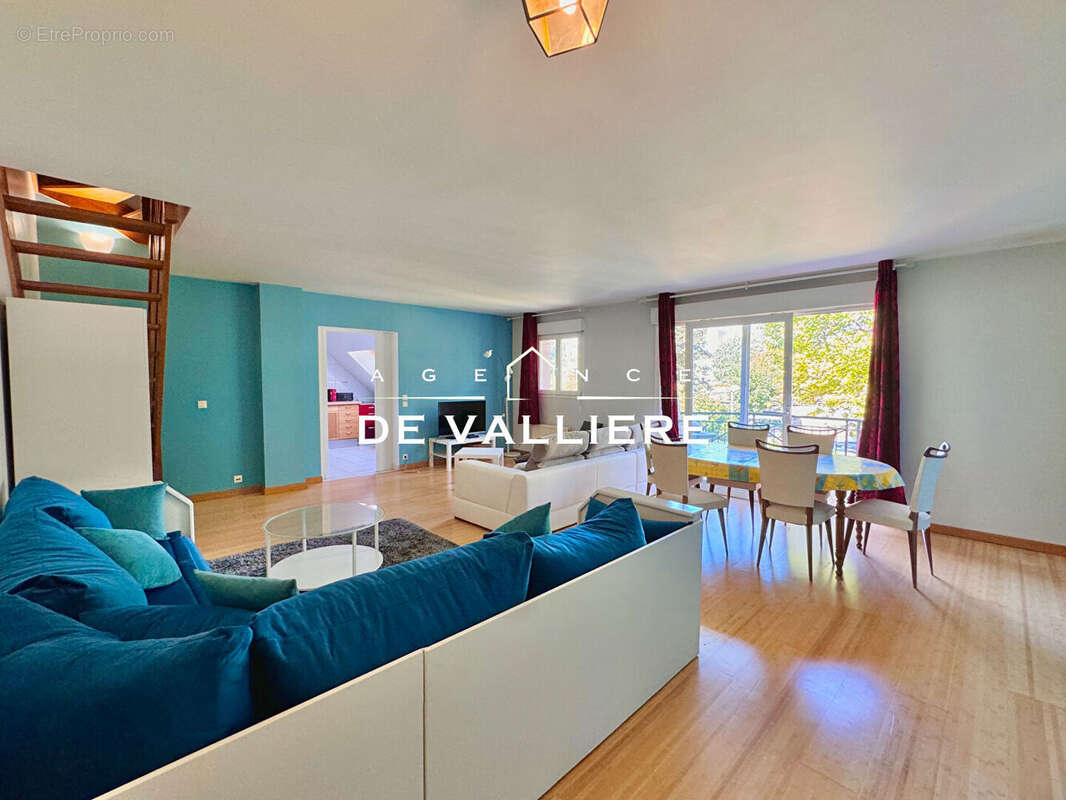 Appartement à NANTERRE