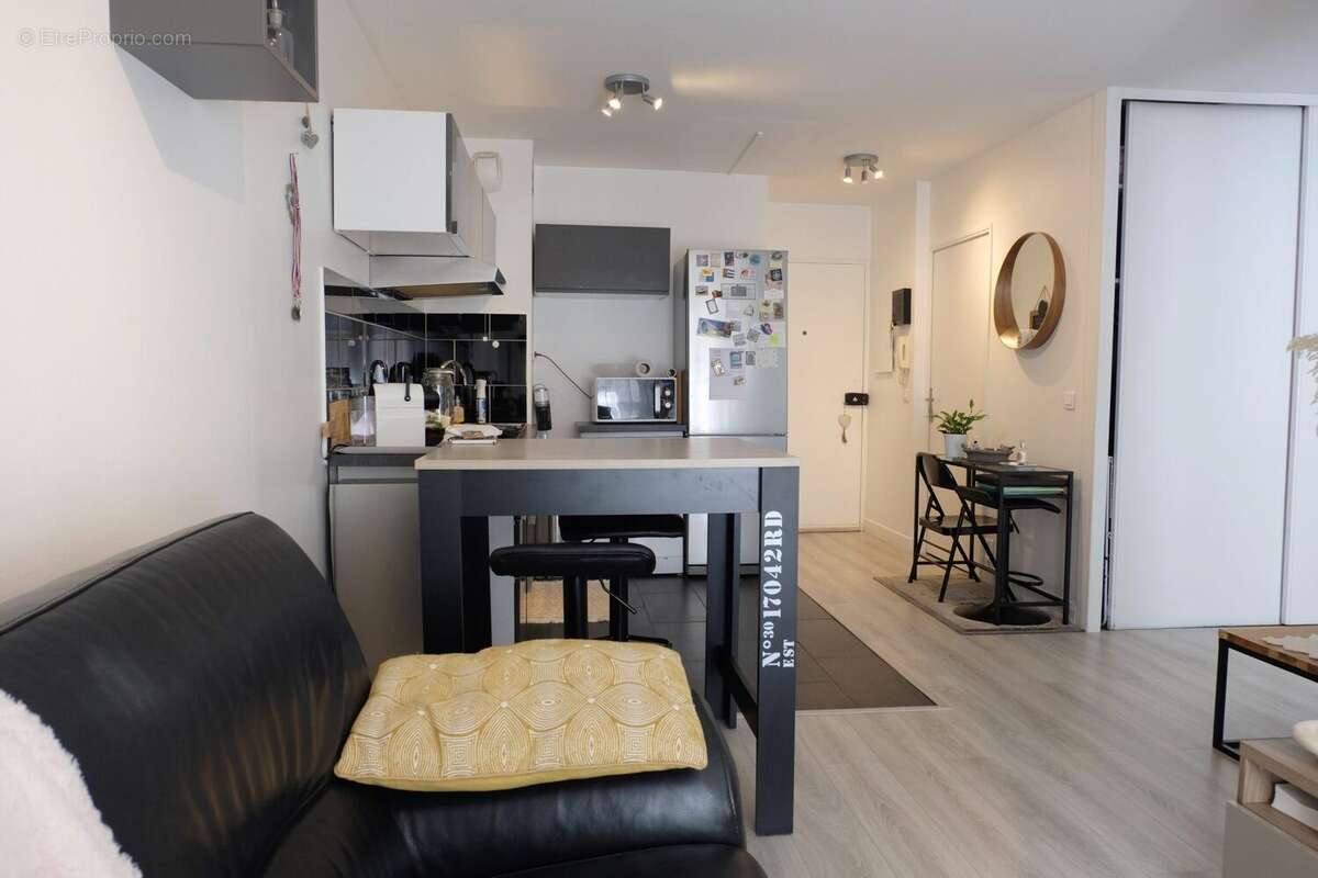 Appartement à VILLEPREUX