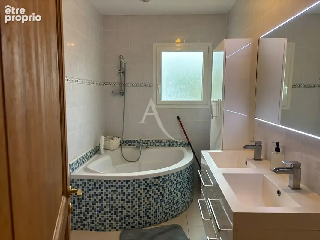 Maison Checy 5 pièces - photo 8