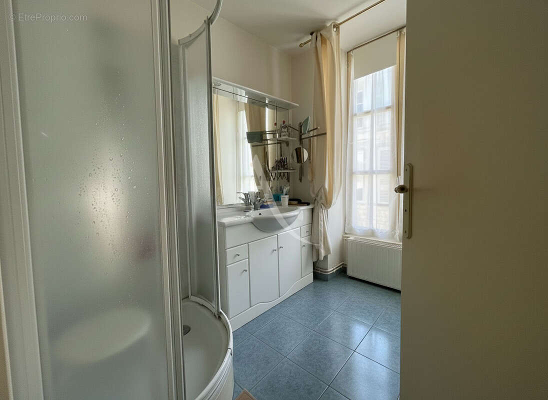 Appartement à FONTENAY-LE-COMTE