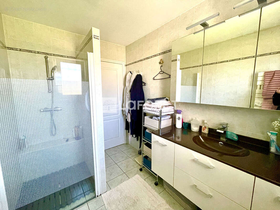 Maison à LANUEJOULS