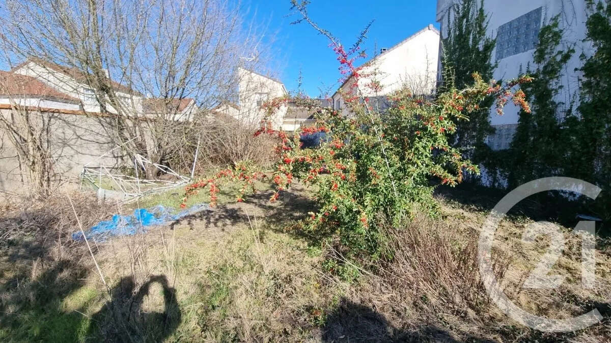 Maison à SAINT-MAUR-DES-FOSSES