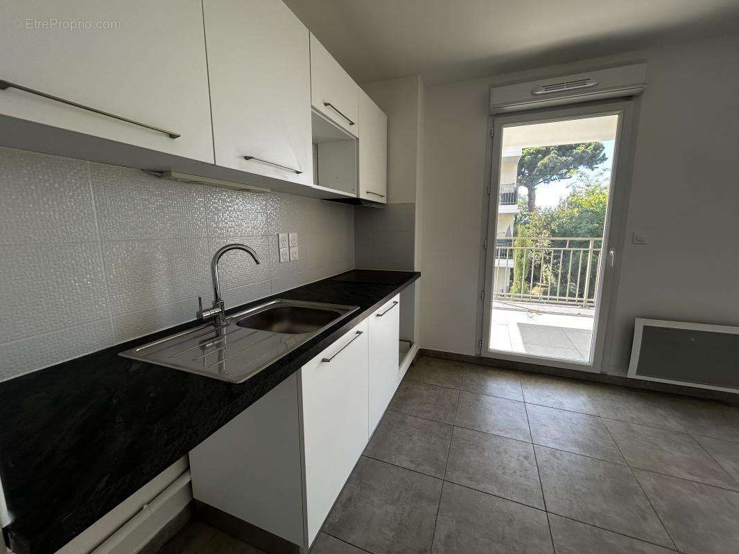 Appartement à MARSEILLE-9E