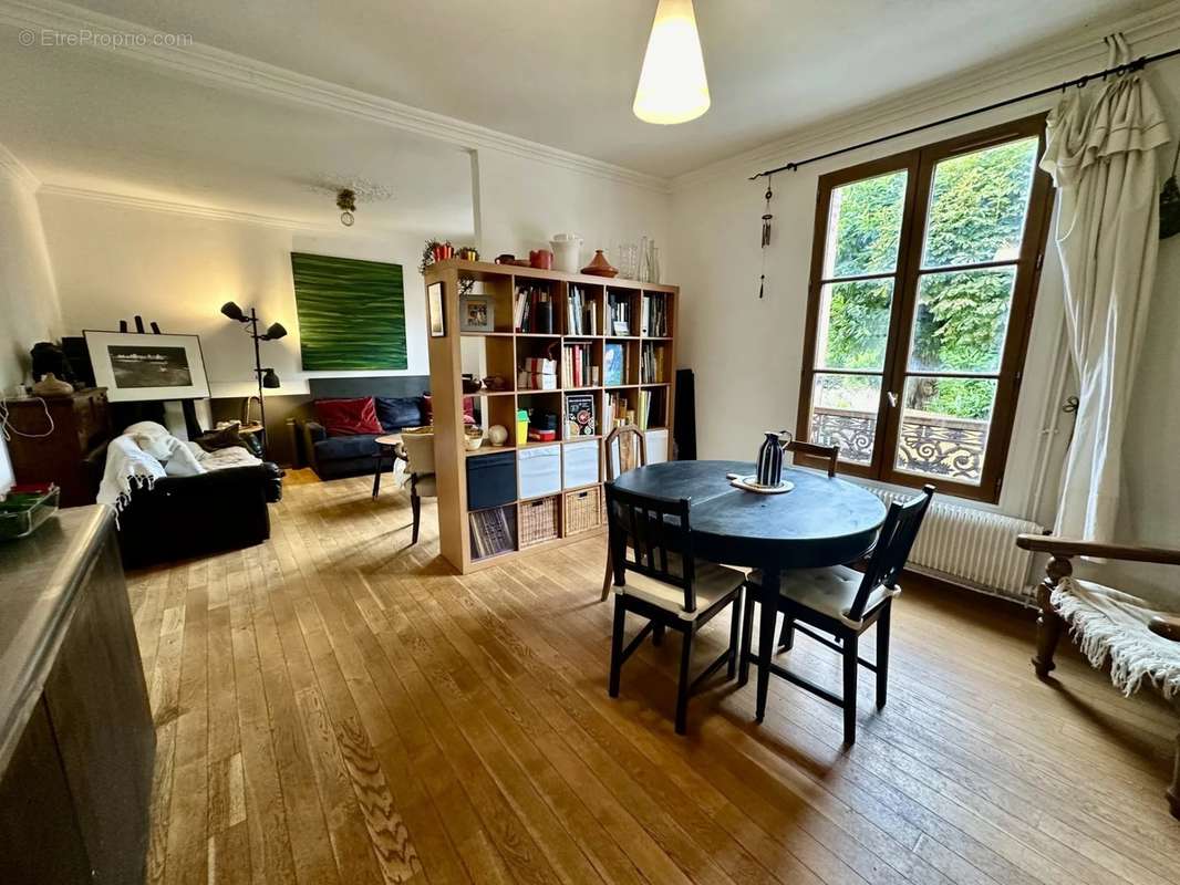 Maison à MONTMORENCY