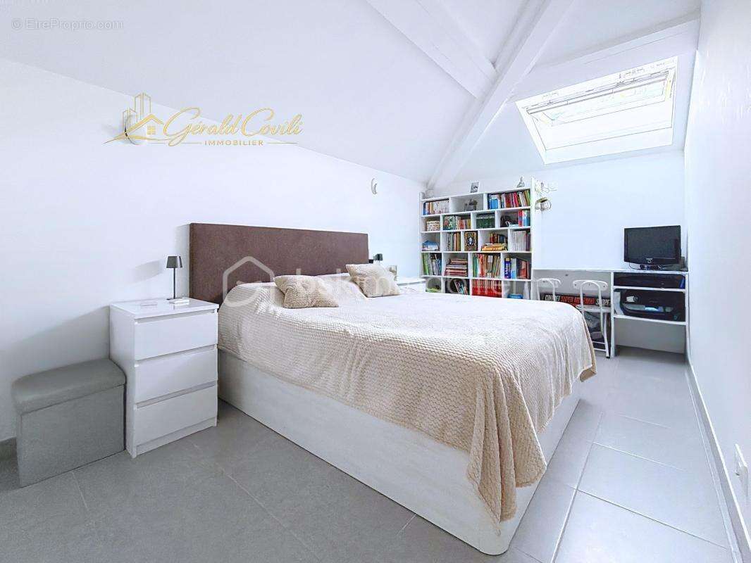 Appartement à AURIBEAU-SUR-SIAGNE