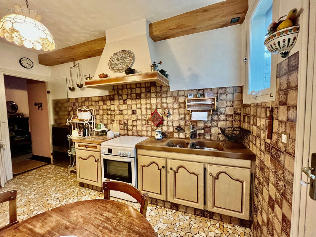maison ancienne avec dépendance - photo 9