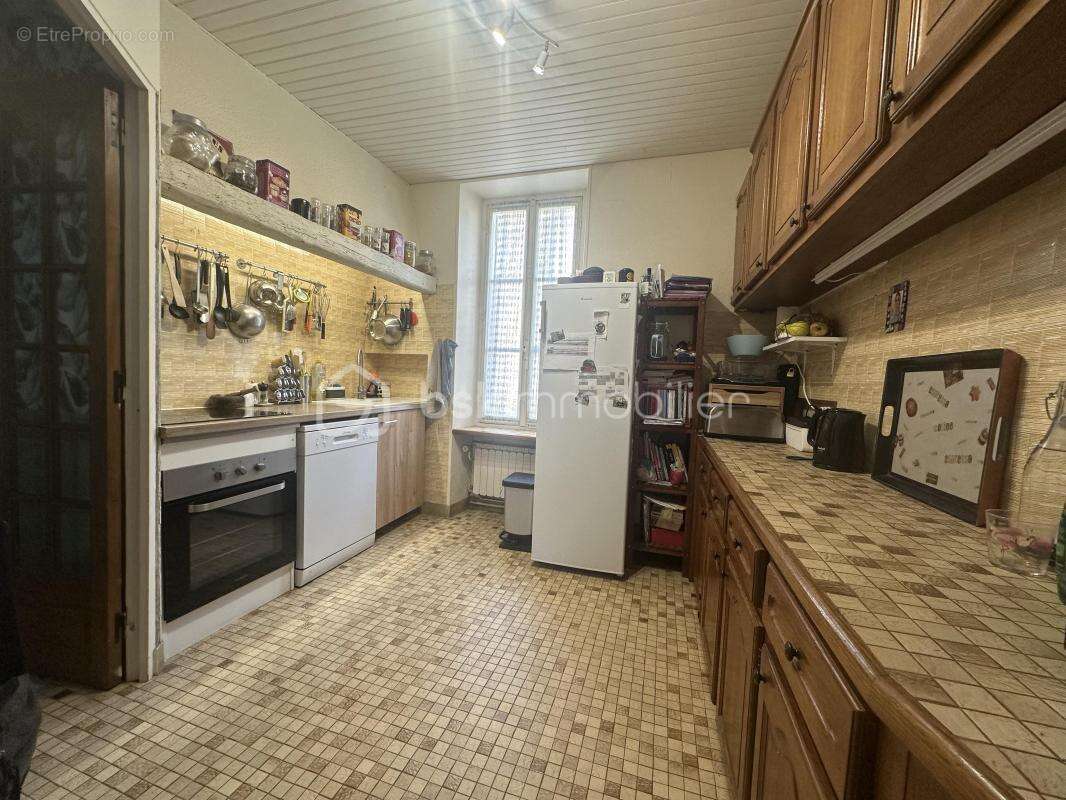 Maison à OZOUER-LE-VOULGIS