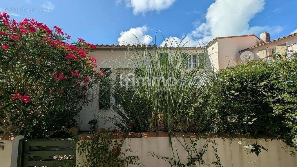 Appartement à SAINT-MARTIN-DE-RE