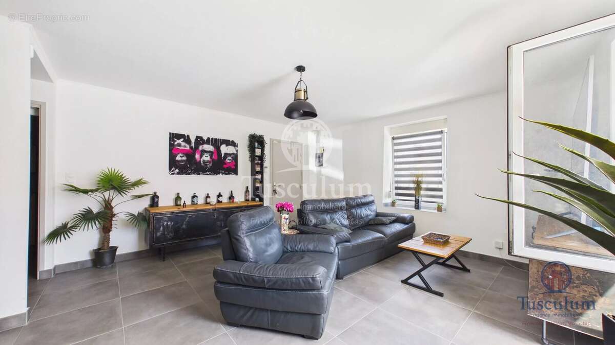 Appartement rénové de 82 m² avec garage et cave à Aumetz - photo 5