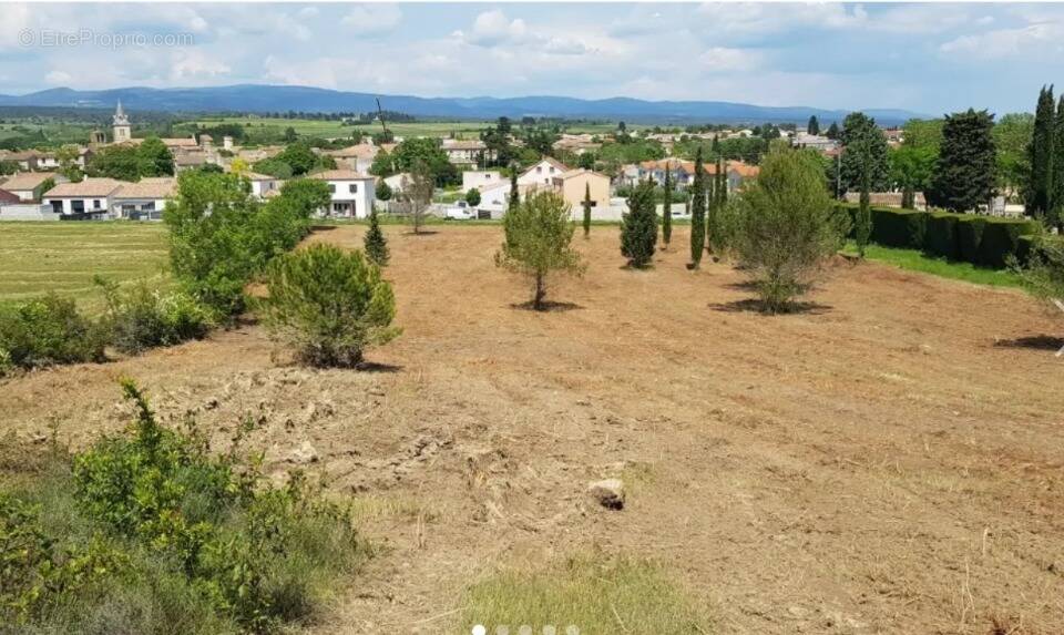 Terrain à VILLEGAILHENC