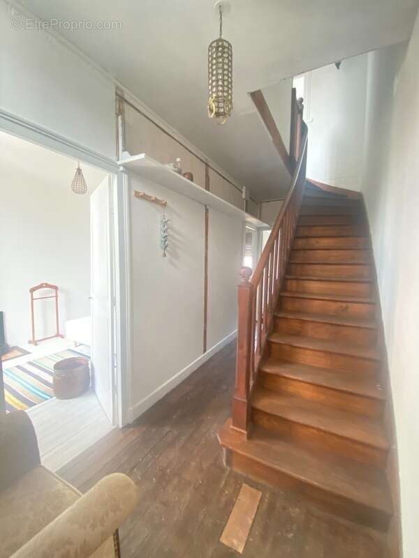 Maison à DUN-LE-PALESTEL