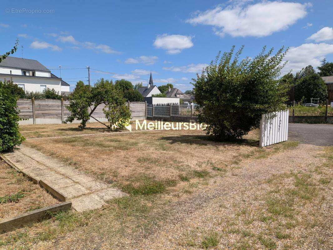 Maison Familiale centre ville de Guer 107 m² hab sur 635m² de terrain clos - Garage - photo 3