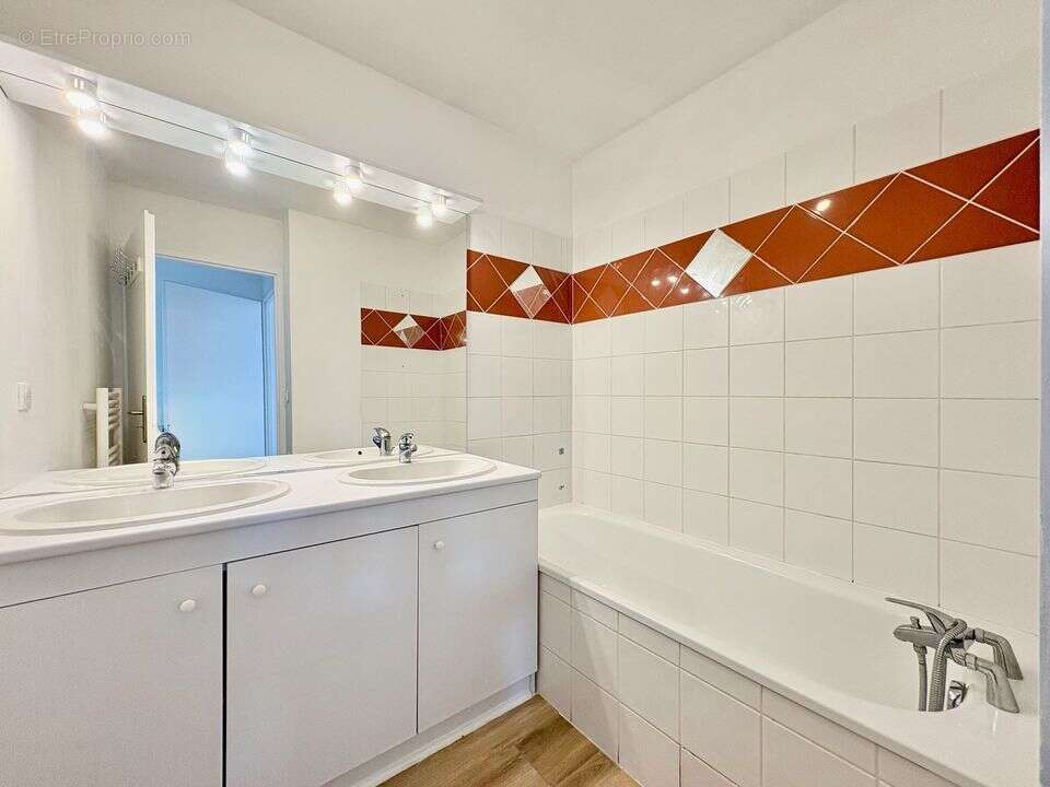 ANNEMASSE T3 54m2  avec balcon et place de parking privée - photo 10