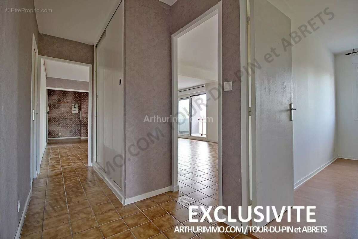Appartement à RIVES