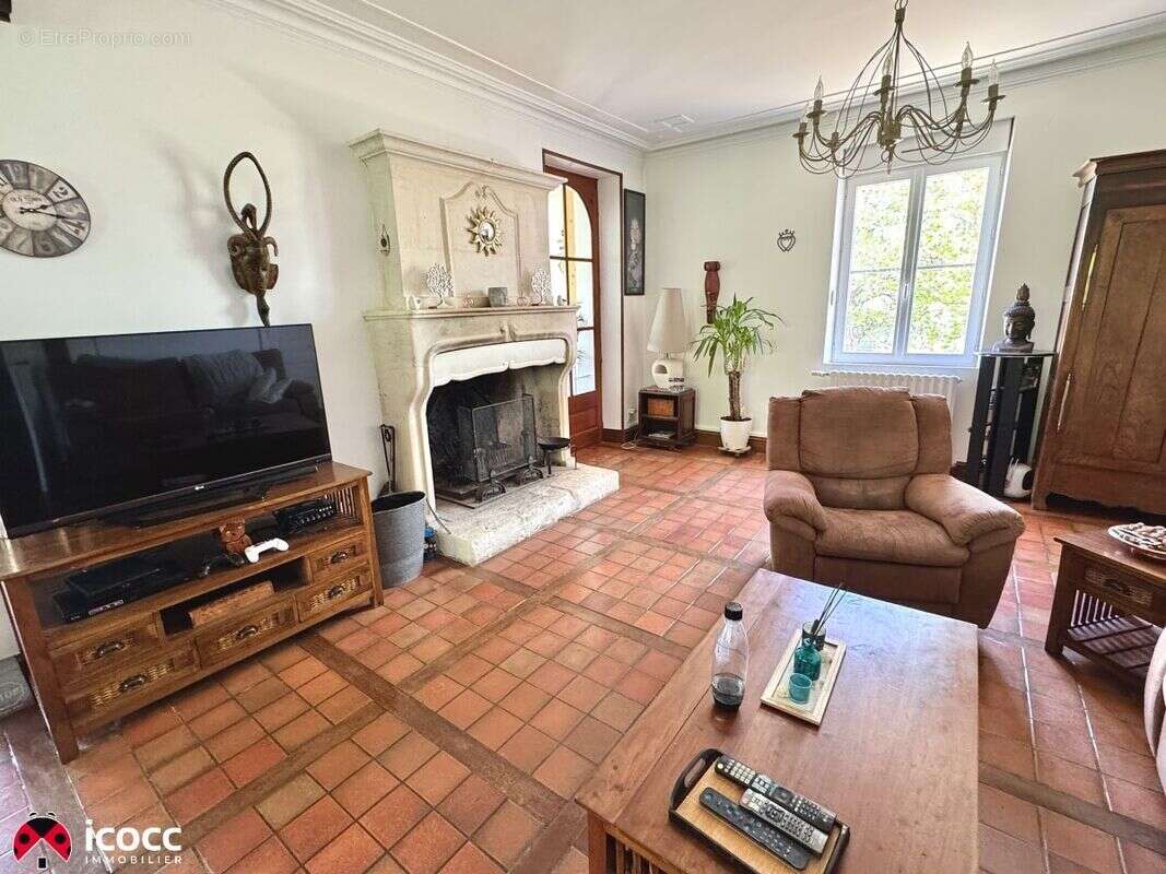 Maison à L'ILE-D'ELLE