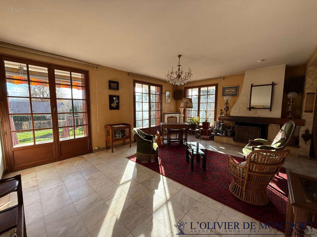 Maison à MONTFORT-L'AMAURY