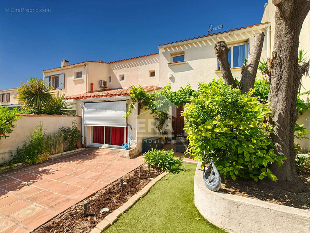 Maison à CHATEAUNEUF-LES-MARTIGUES