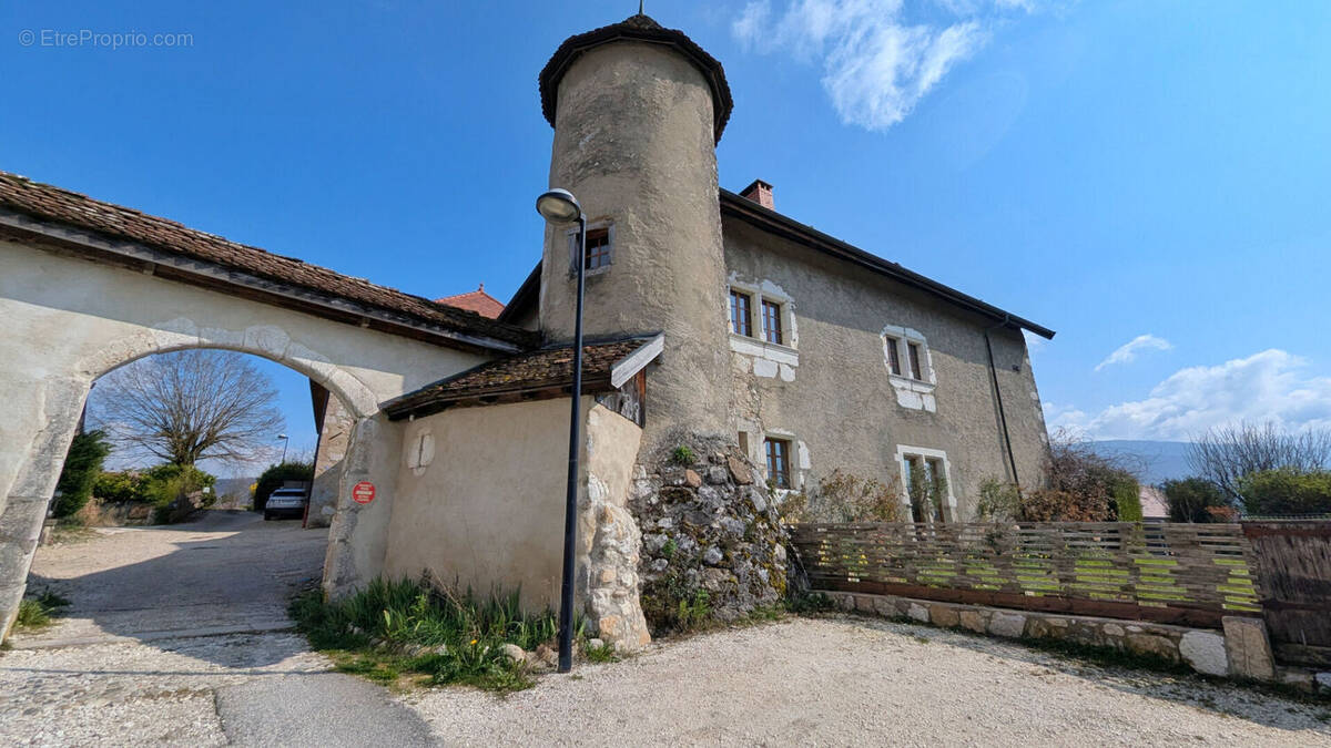 Appartement à SEYNOD