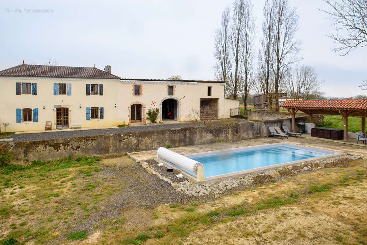 Maison à AMOU