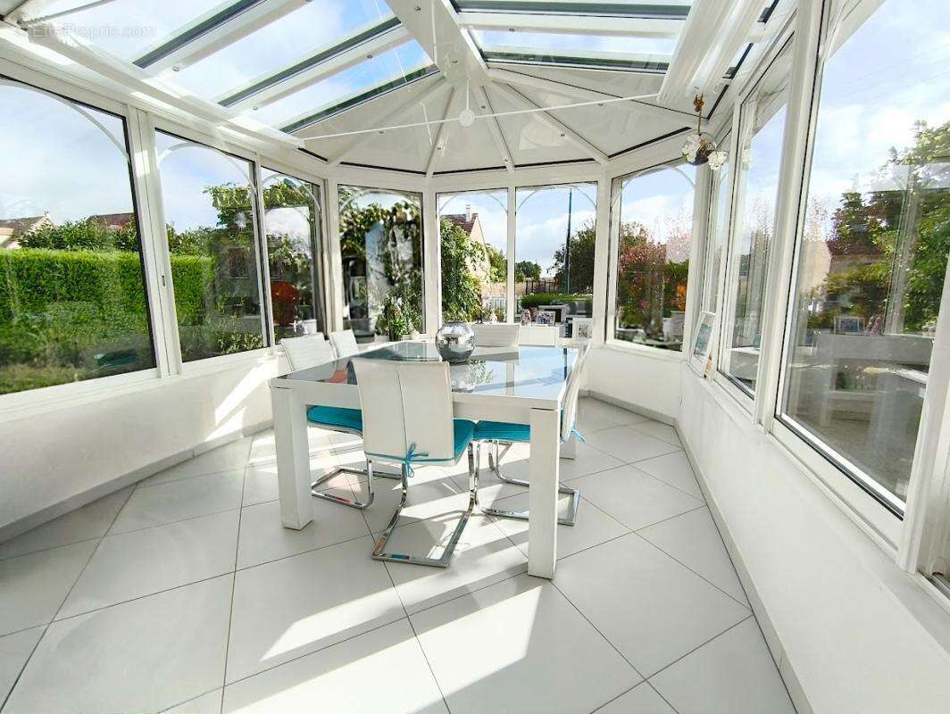 Maison à MONTMIRAIL