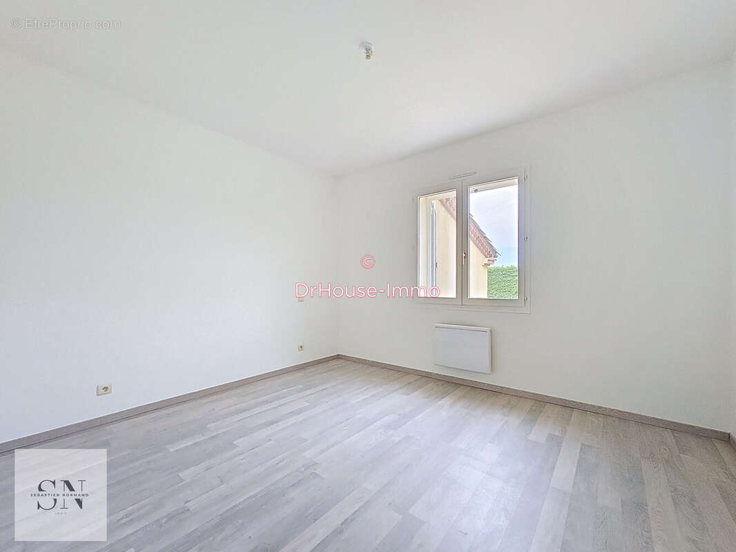 Maison 98 m² à Ledat  - photo 8