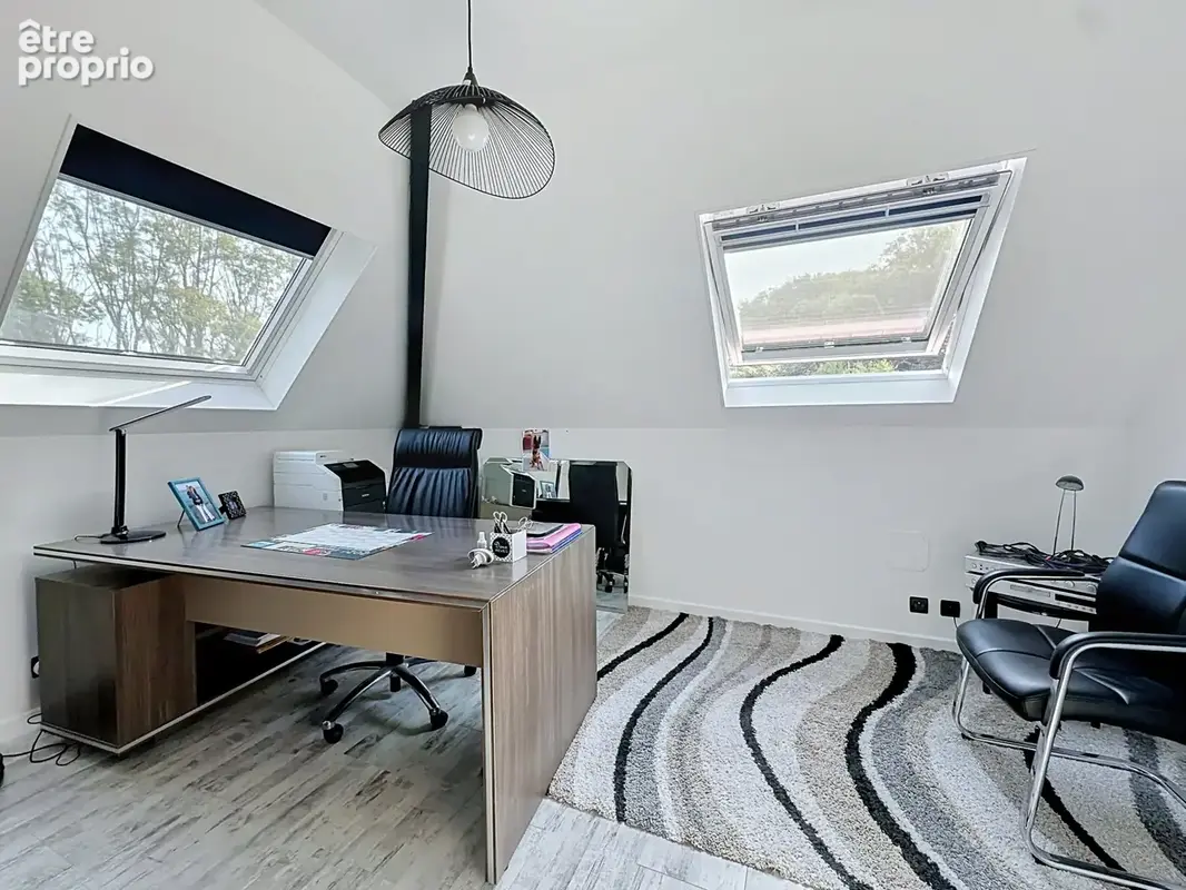 COTEAUX SUD DE PAU - Jolie villa contemporaine avec 5 hectares de terrain - photo 12