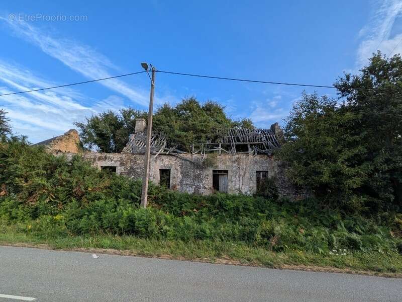 Maison à CLEGUEREC