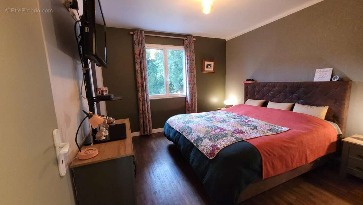 Maison à SAINT-MARTIN-DES-PRES