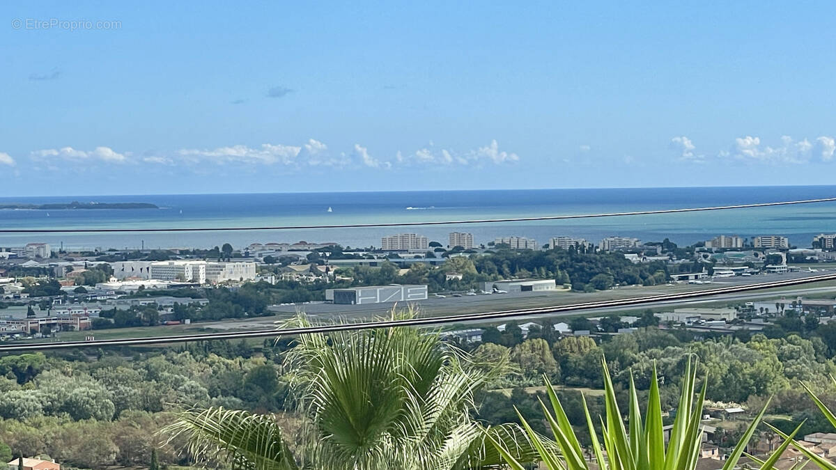 Maison à MANDELIEU-LA-NAPOULE