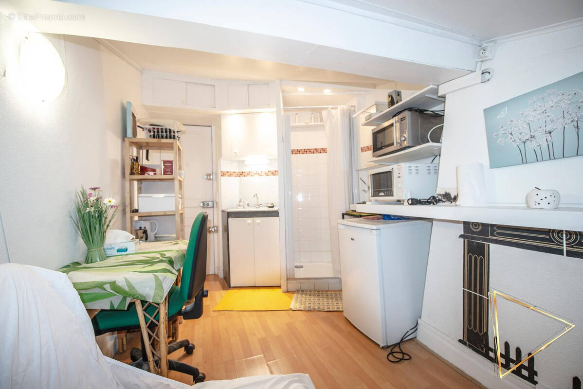 Appartement à PARIS-18E