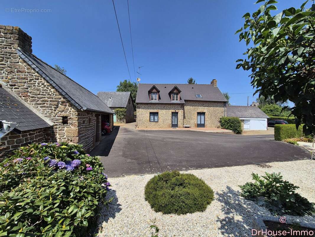 Maison 103 m² à Gorron  - photo 9