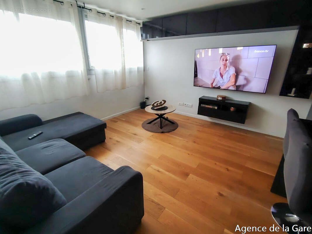 Appartement à CARRIERES-SUR-SEINE