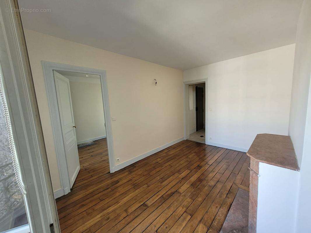 Appartement à PARIS-12E