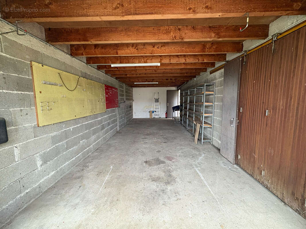 Maison à AIXE-SUR-VIENNE