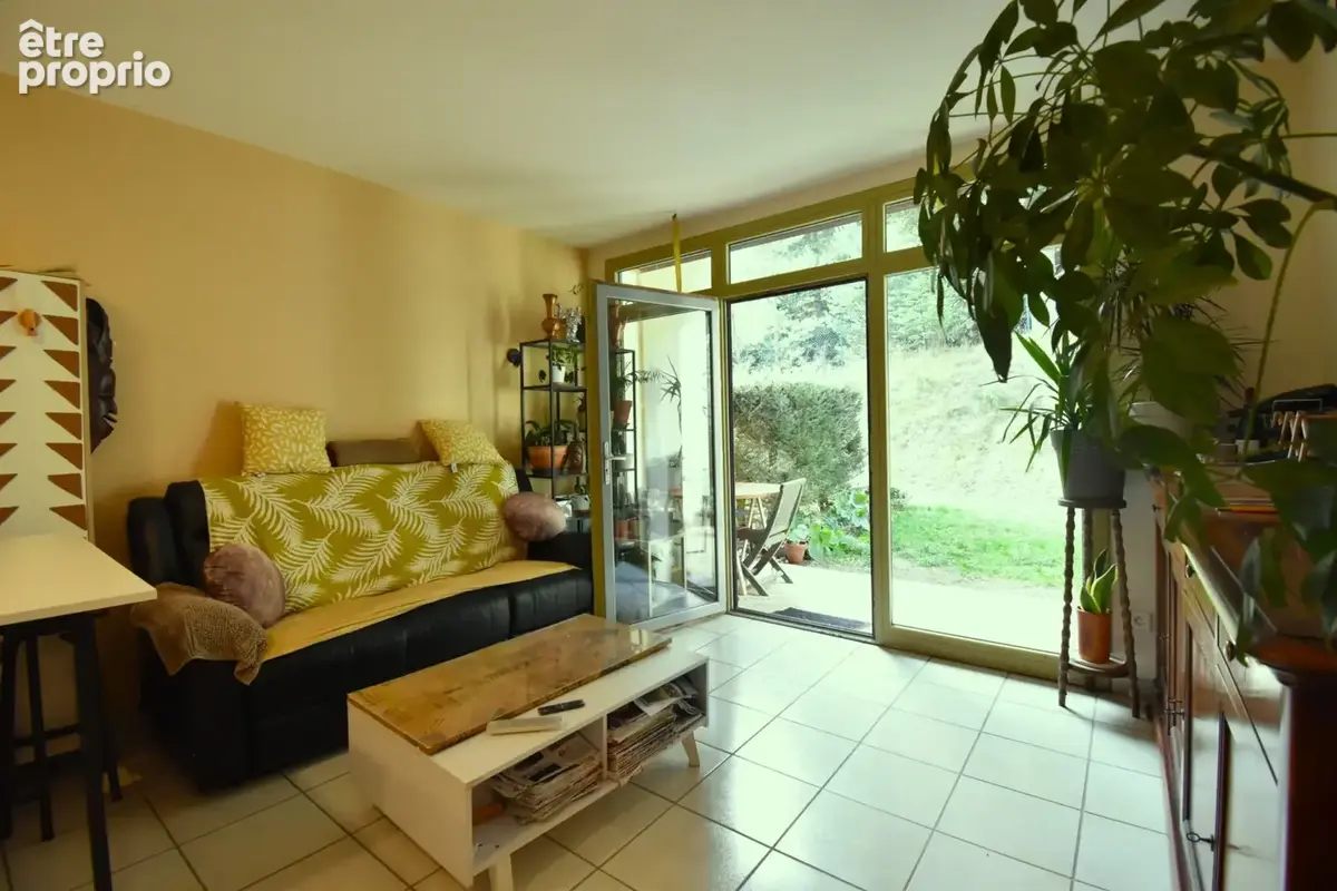 Appartement à LE CHAMBON-SUR-LIGNON