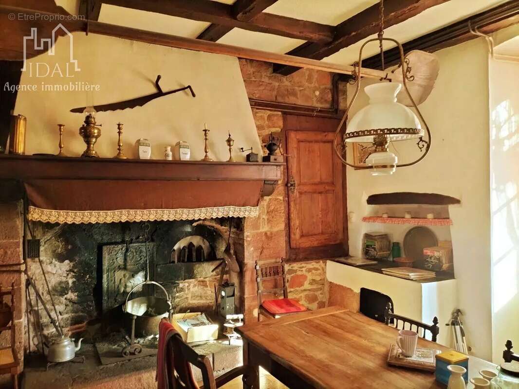 Maison à SAINT-AFFRIQUE