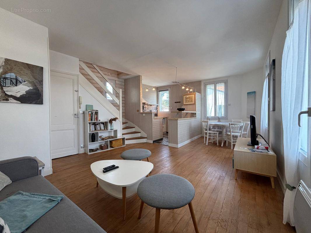 Appartement à SAINT-PALAIS-SUR-MER