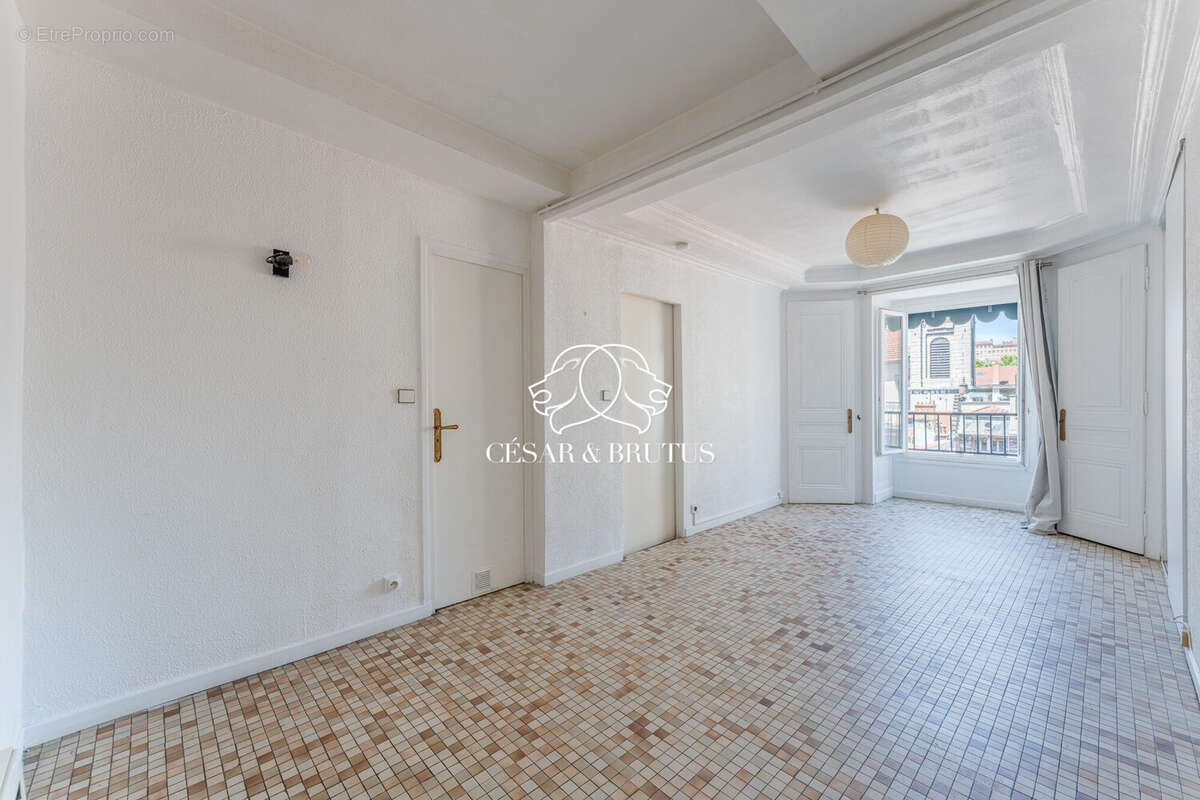 Appartement à LYON-1E
