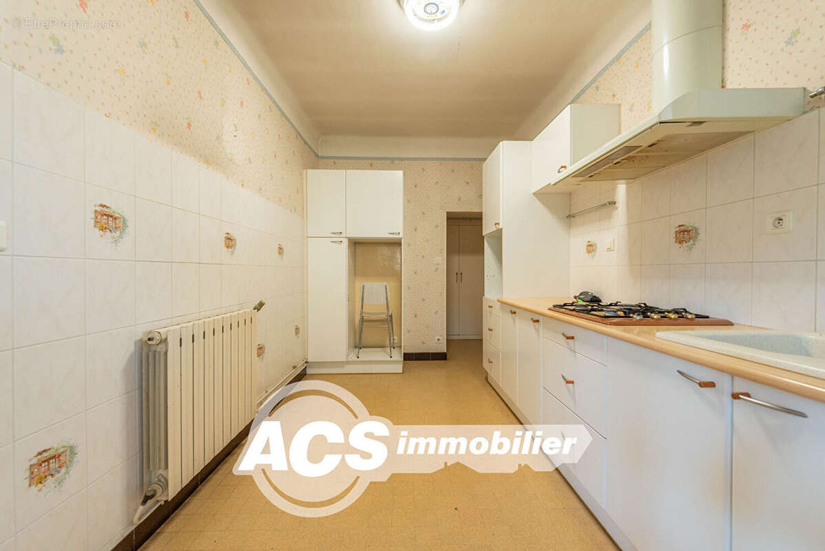 Maison à CHATEAUNEUF-LES-MARTIGUES