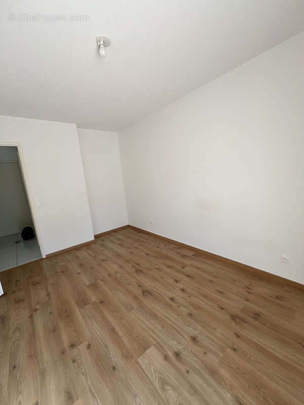 Appartement T3 Très grande terrasse - photo 8