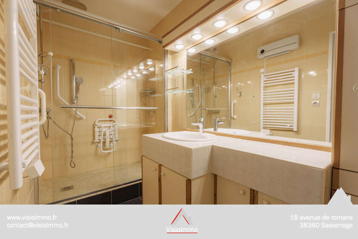 Appartement à SASSENAGE