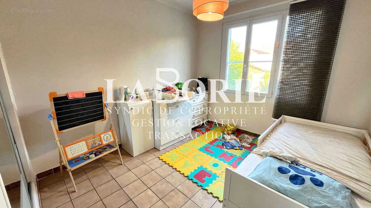 À Vedène, maison T4 plain-pied de 108 m - photo 10