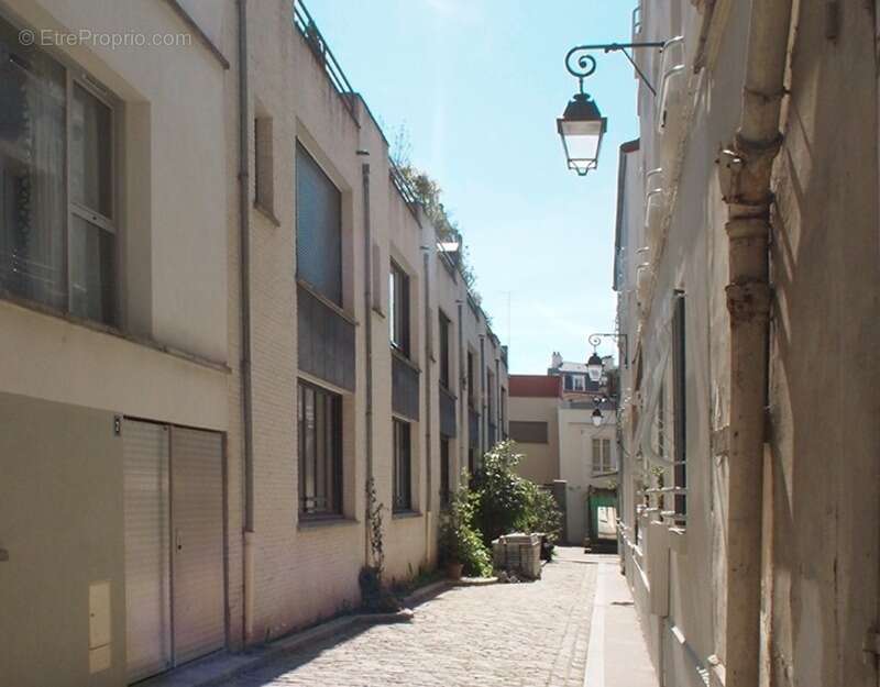 Appartement à PARIS-20E