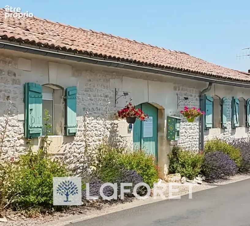 Ensemble immobilier - Maison + Gîte - 30 MIN DE ROYAN (17200) - photo 12