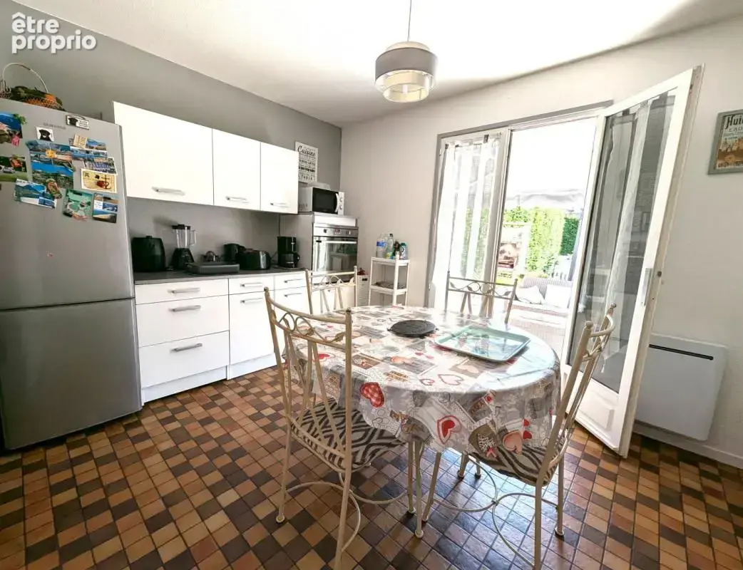 Maison 91 m² à Mably  - photo 4