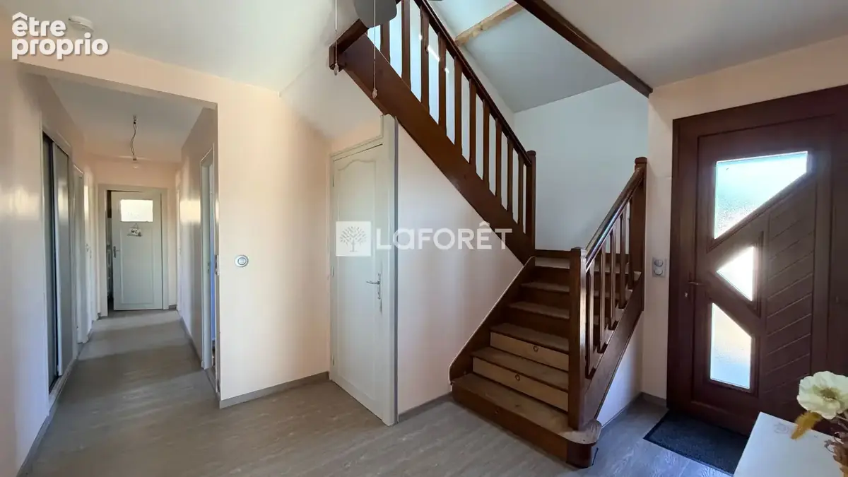 Maison sur sous sol total - Verrières - 7 pièces 124 m2 - photo 7
